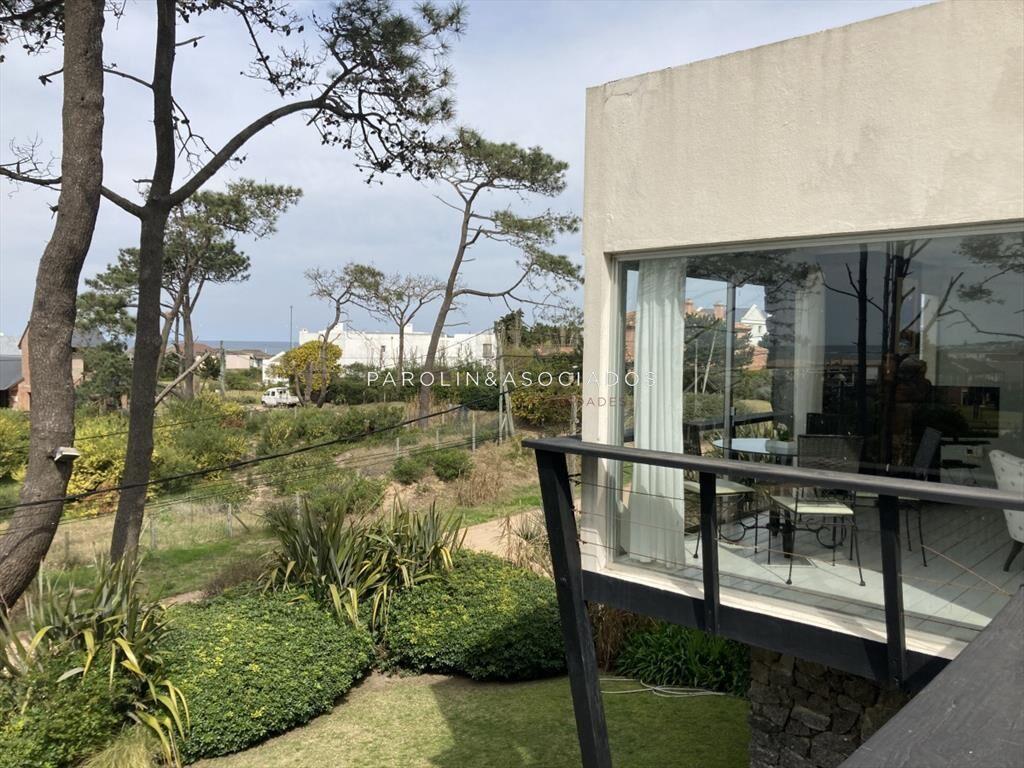 Casa de 6 dormitorios en Montoya