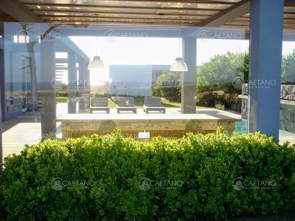 Casa con vista al mar en Barrio Privado, Jose Ignacio