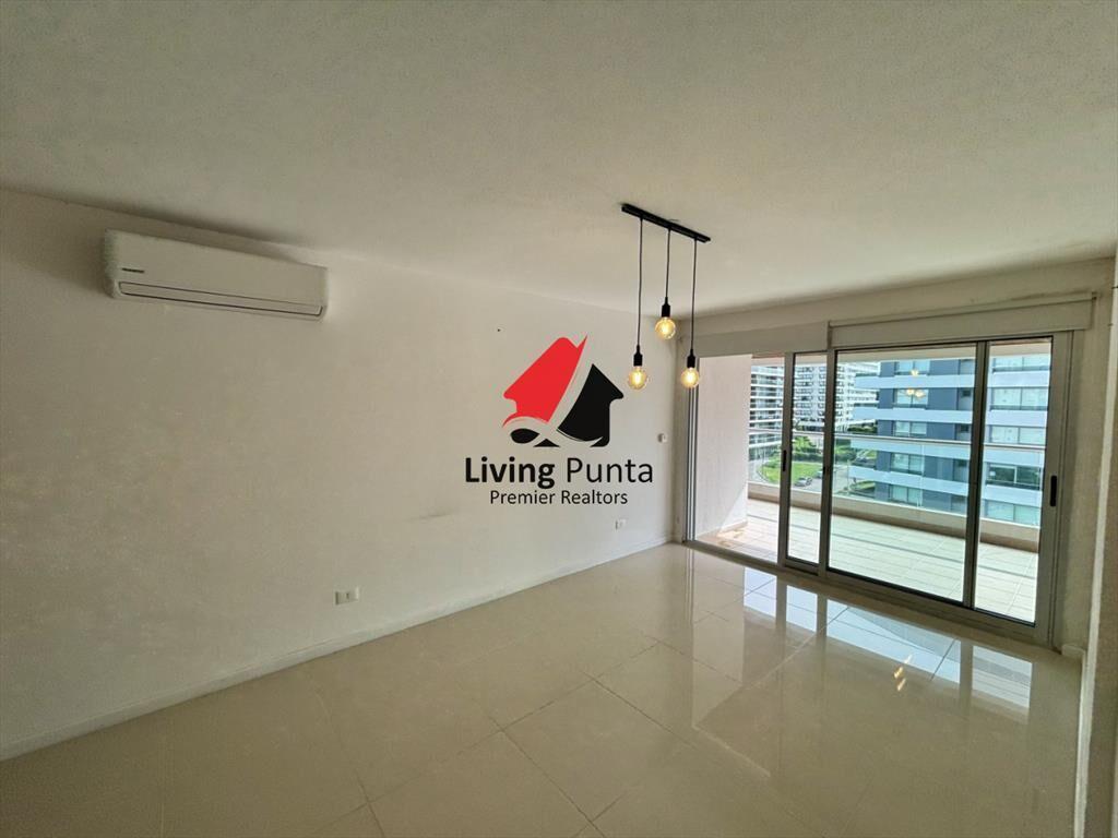 Venta de apartamento en Icon Brava Tower · Punta del Este.