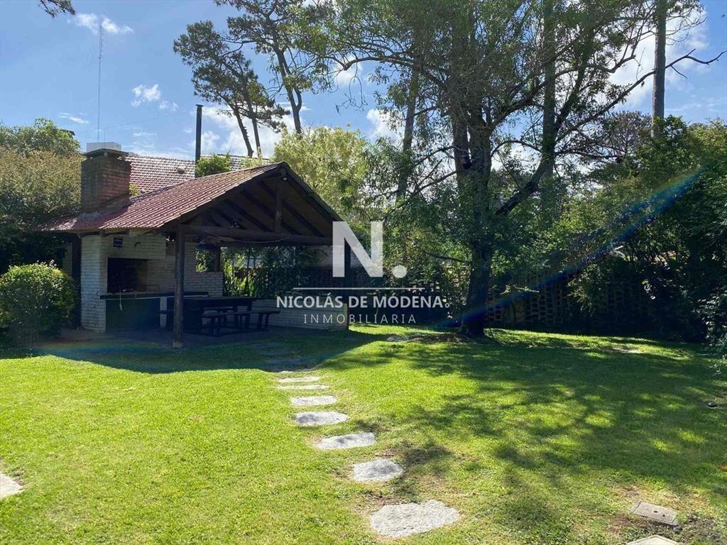 Venta y Alquiler  Casa de 3 dormitorios +piscina