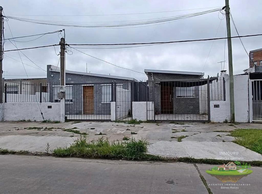 SE VENDEN DOS CASAS NUEVAS EN ZONA COLON (LIMITE SAYAGO)
