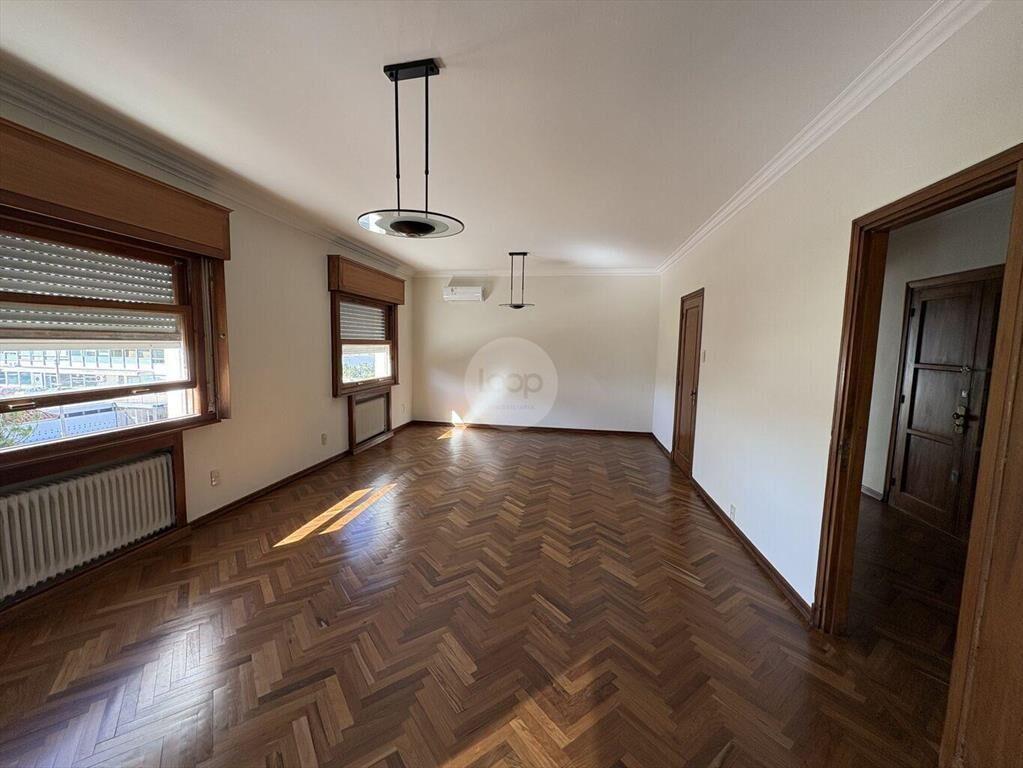 Exclusiva propiedad en Alquiler, 5 dormitorios y 3 baños +