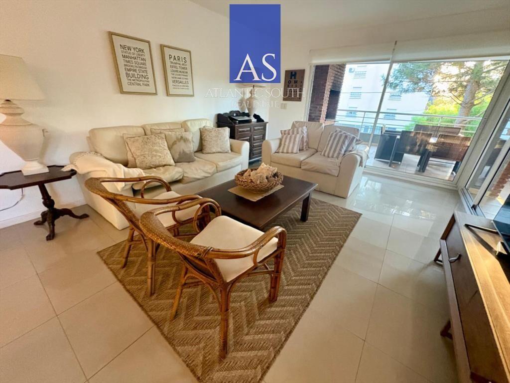 Apartamento moderno 2 dormitorios con parrillero