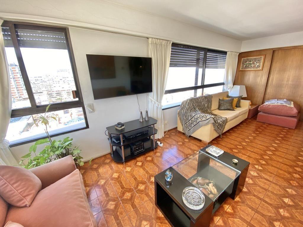 ALQUILER TEMPORAL APARTAMENTO DE 3 DORMITORIOS 3 BAÑOS 1 E