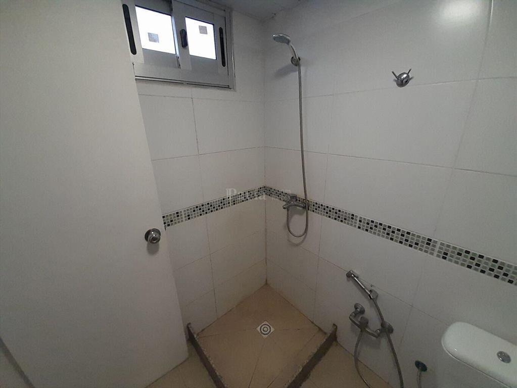 Alquiler Apartamento Dos Dormitorios Centro Dos Baños Sin G
