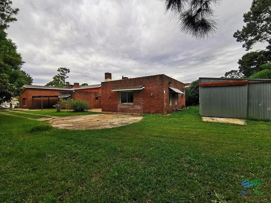 Venta de casa zona Avenida Cordoba Punta del este