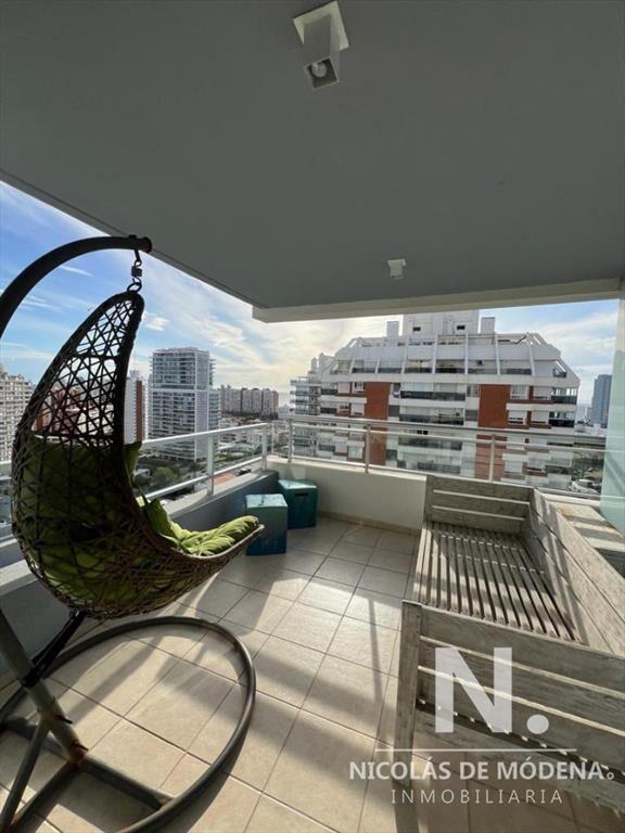 Apartamento de 3 dormitorios Forest Tower II en venta