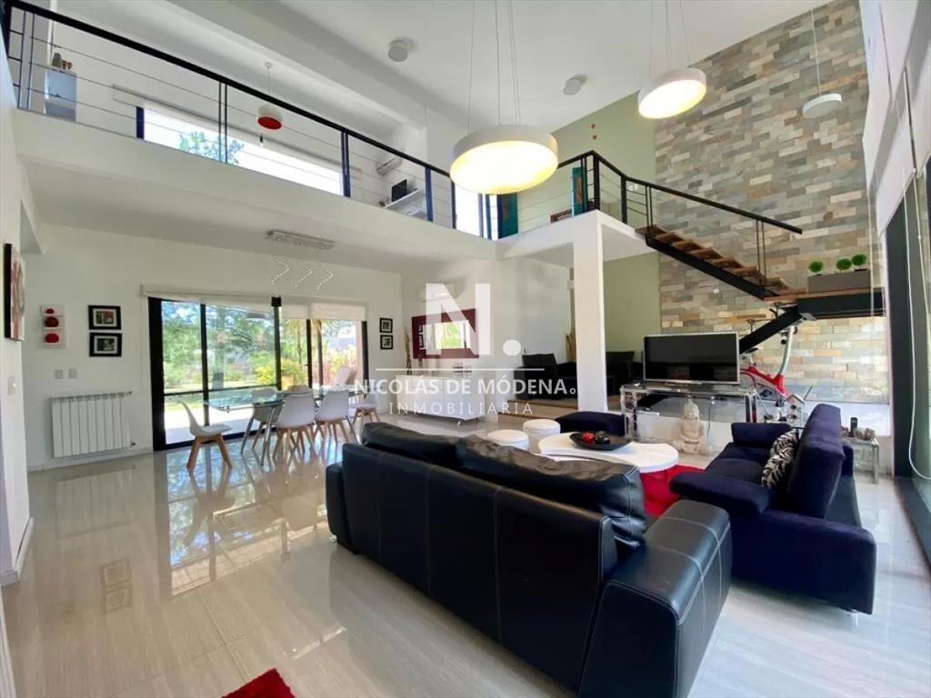 Hermosa casa en excelente zona
