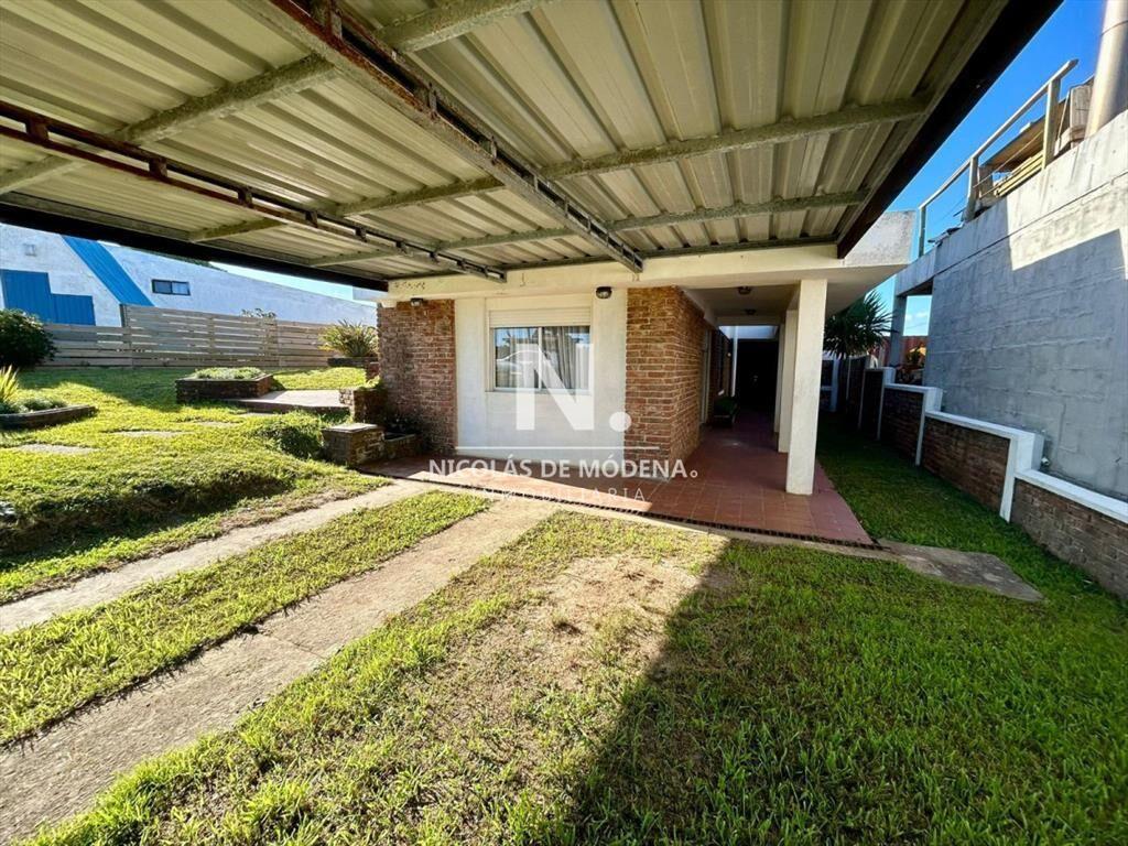 En venta casa en La Paloma, Rocha, de 5 piscina y