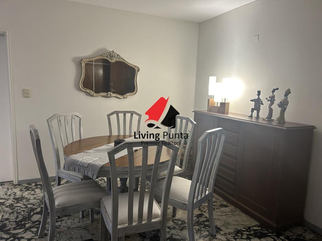 Hermoso apartamento estilo casita a una cuadra
