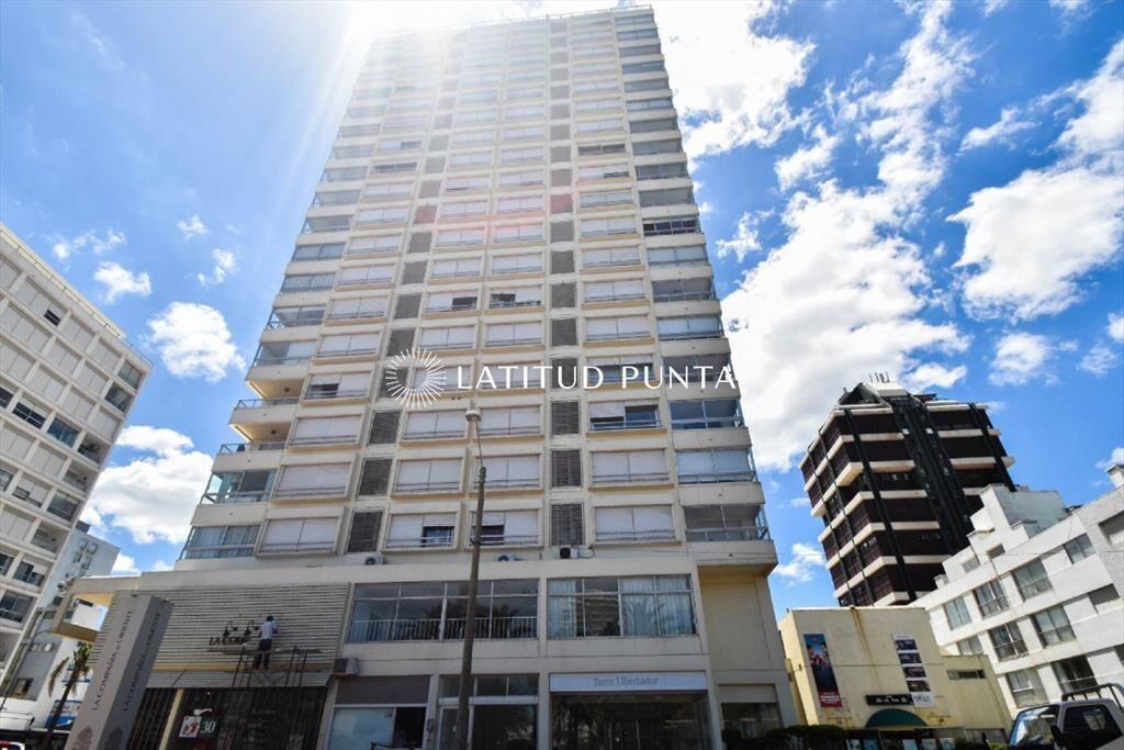 Península, apartamento de 1 dormitorio y medio