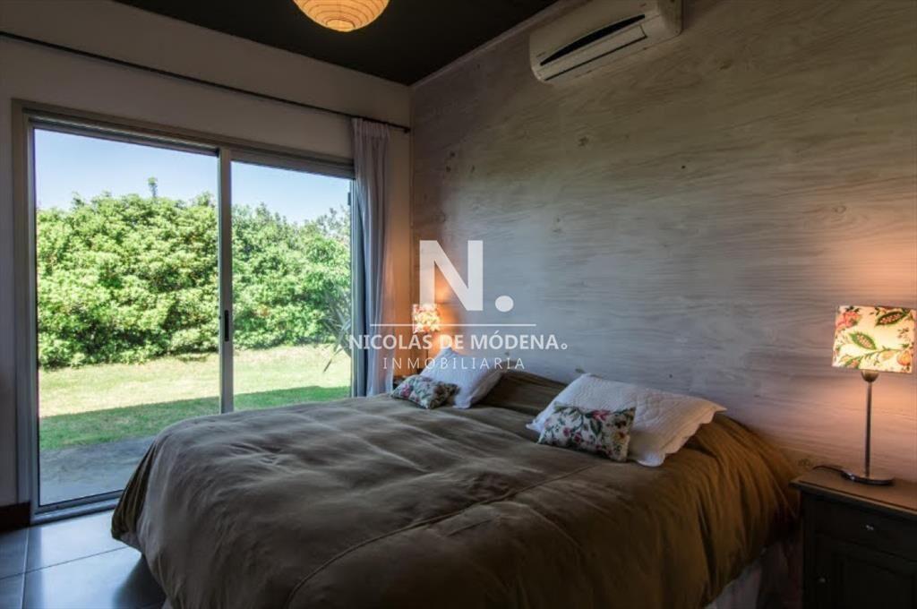 Venta de casa en La Juanita - Jose Ignacio de 4