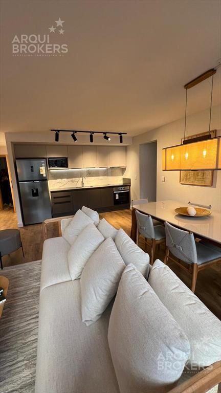 Apartamento de dos dormitorios en venta en Pocitos - 1401