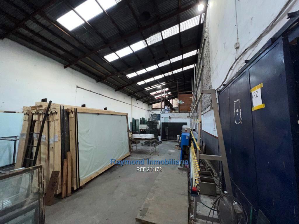 Venta local de 335m2 en Goes