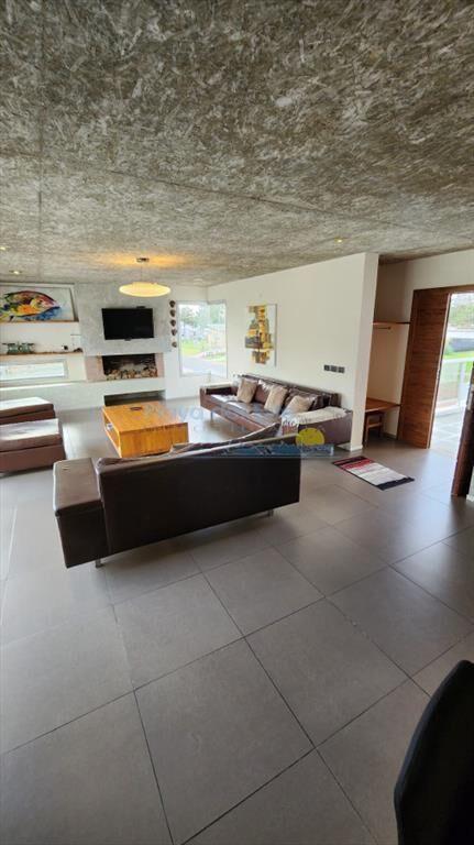 VENTA CASA 4 DORMITORIOS EN BARRIO PRIVADO LA DEL