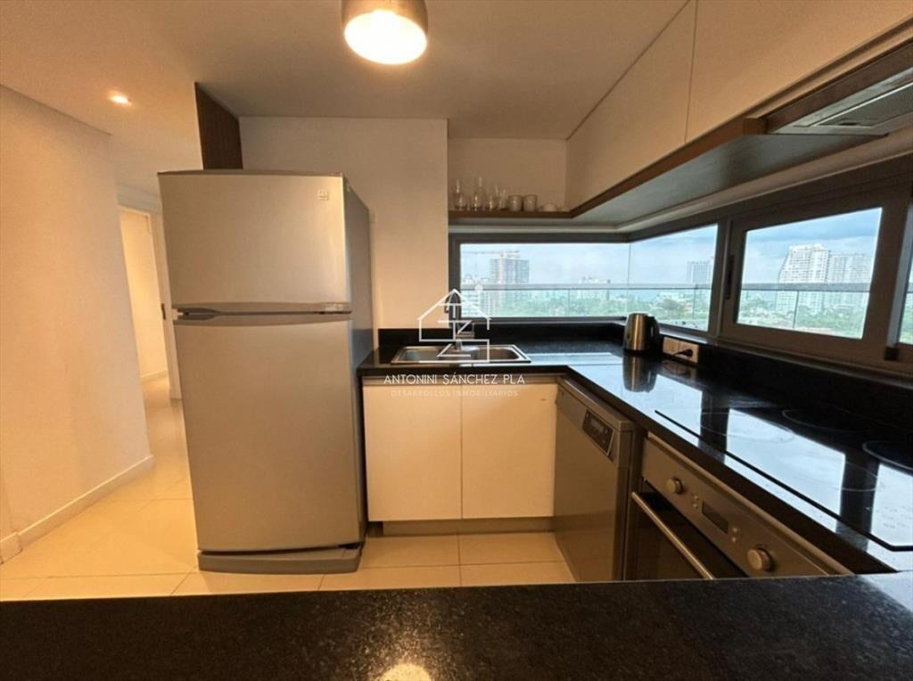 Venta apartamento tres dormitorios Punta del Este