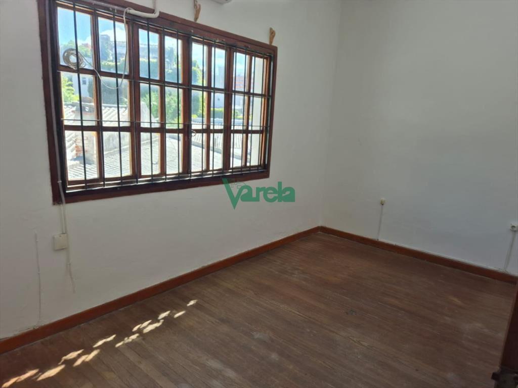 Venta un padron, una casa y dos locales Atahualpa