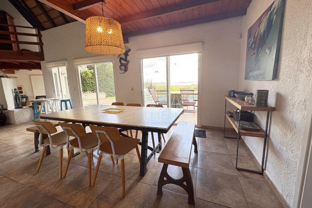 Club del Lago con vista