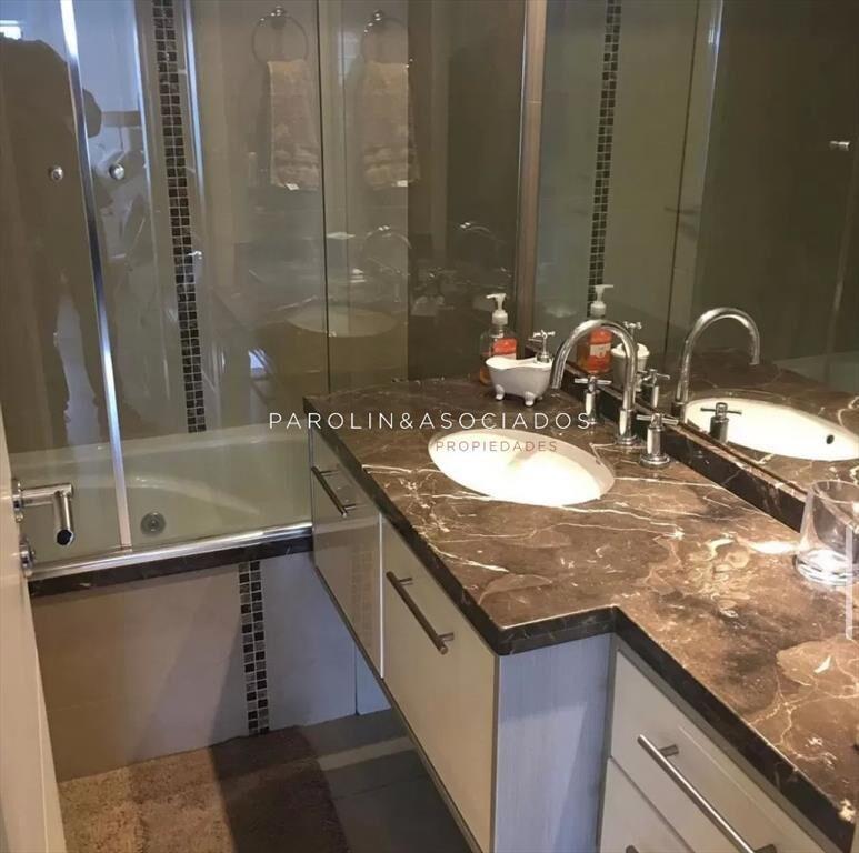 Apartamento de 2 dormitorios con parrillero en en