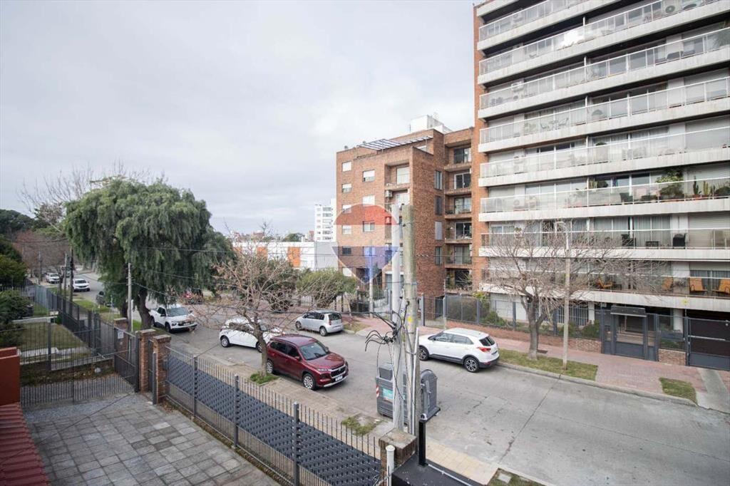 VENTA APARTAMENTO 2 DORMITORIOS MALVIN CON GARAGE