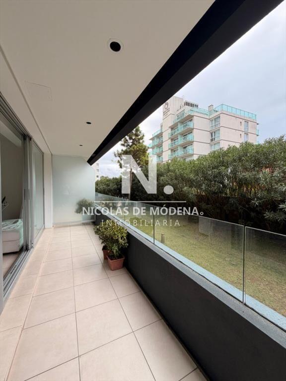 En venta apartamento de e Dormitorios en Mansa, Punta del E