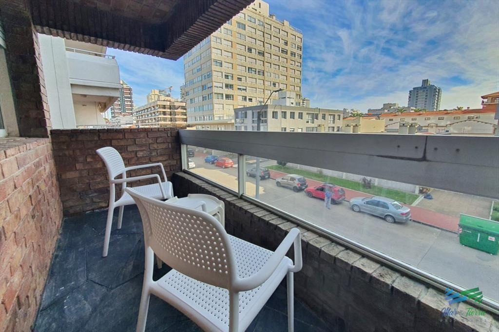 En venta apartamento 3 dormitorios con parrillero propio y