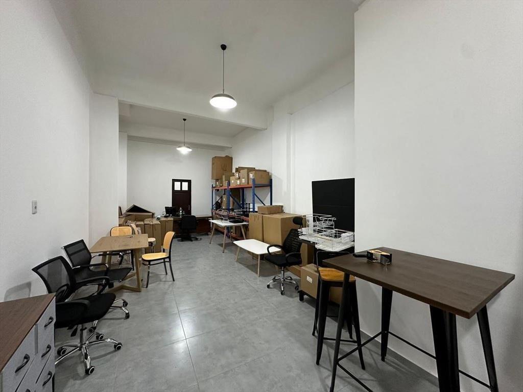 Venta local comercial centro, showroom con deposito