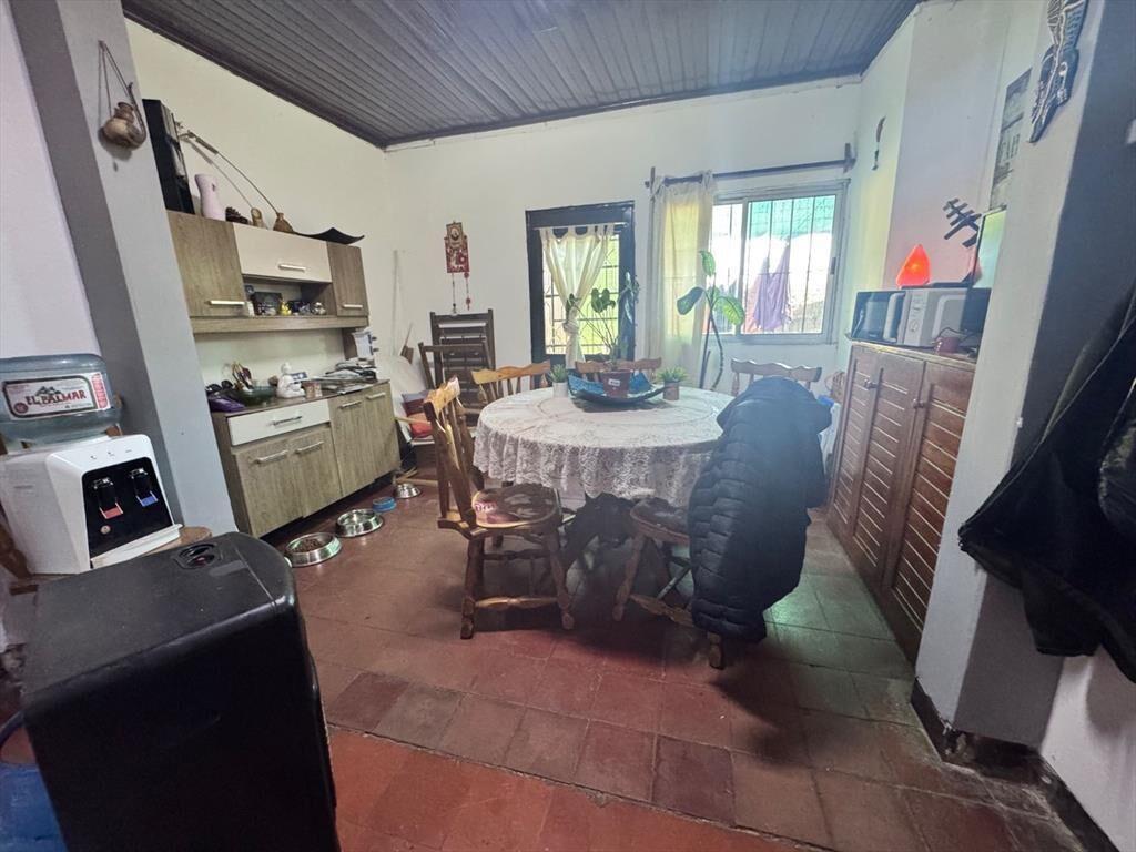 Venta de casa 2 dormitorios en barrio Peñarol