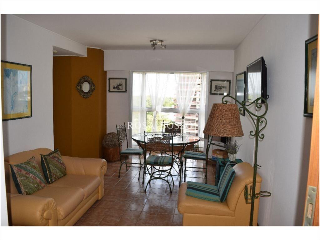Apartamento en Roosevelt, 2 dormitorios *