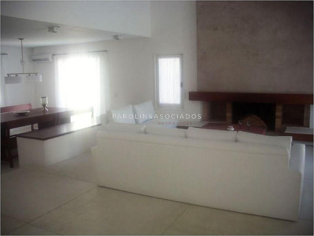 Casa en venta de 4 dormitorios en Lugano, Punta