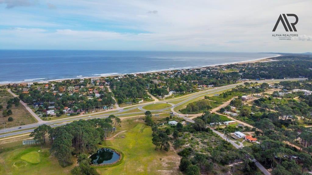 Terreno en venta de 1212m2 ubicado en Solanas