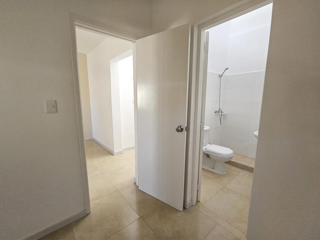 Venta apartamento de 1 dormitorio, planta baja- Carrasco No