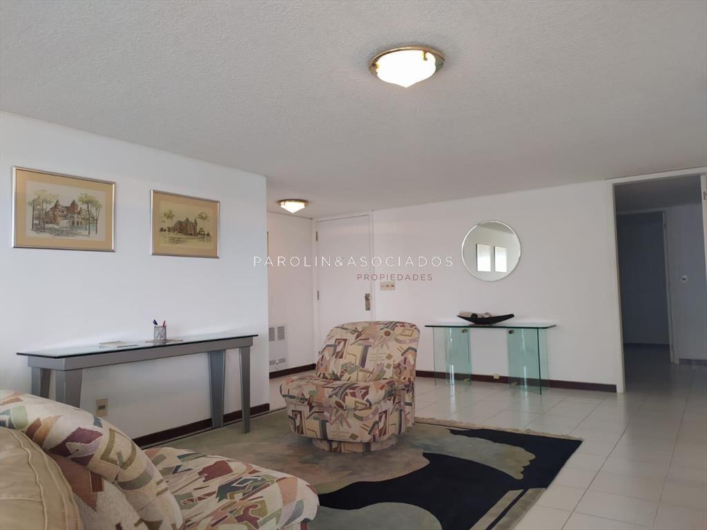 Apartamento en venta de 3 dormitorios en Tiburon,