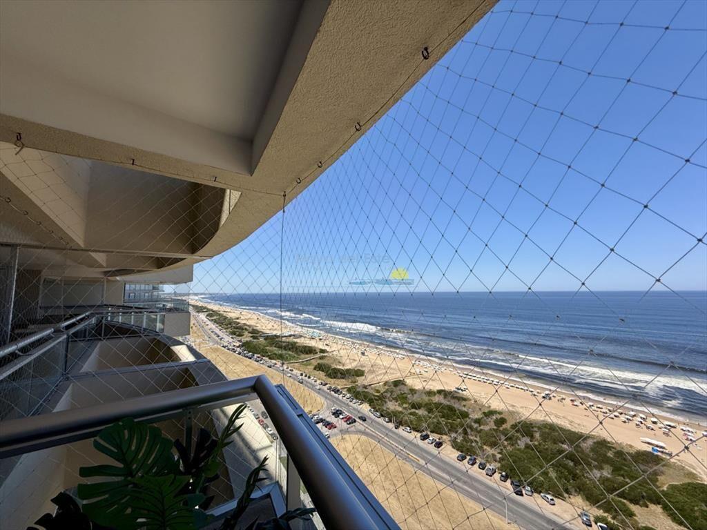 Apartamento en Punta del Este, Brava