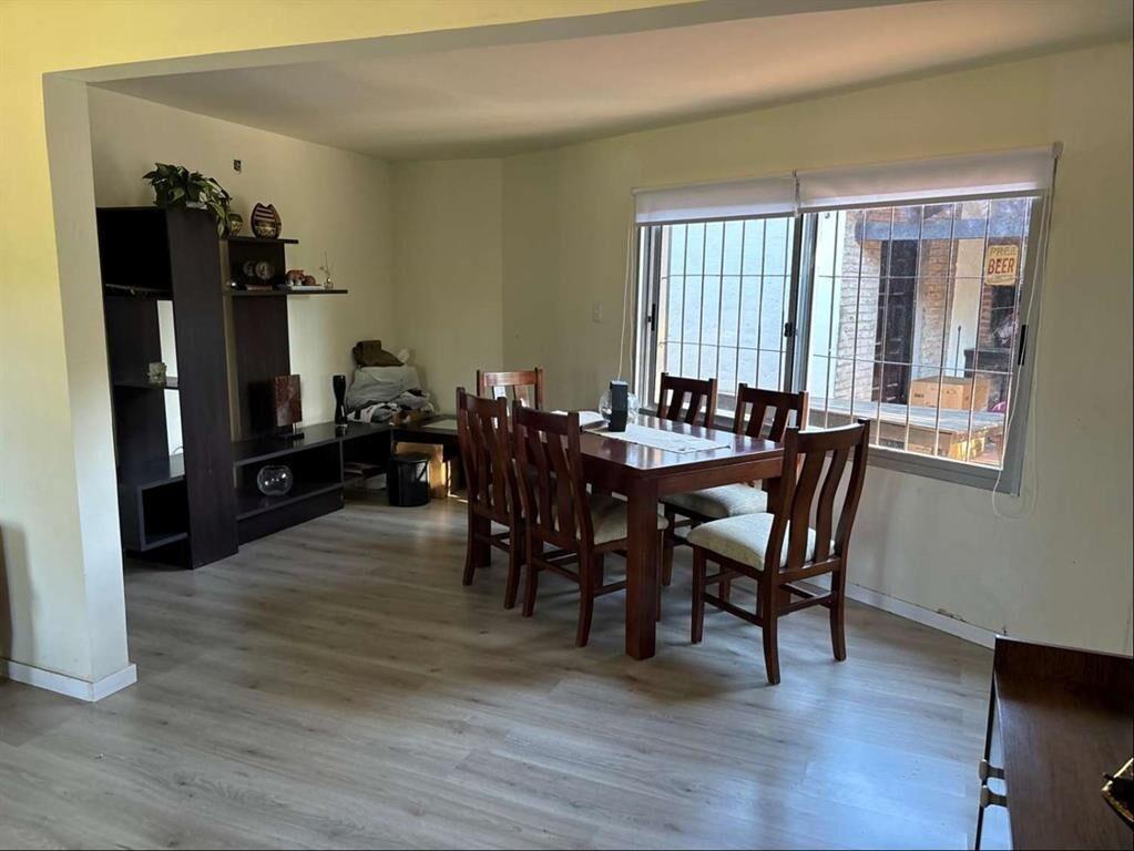 CHALET EN MUY BUENA UBICACIÓN + SERVICIO + BARBACOA Solymar
