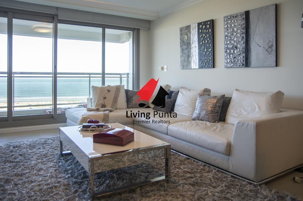 Vende apartamento de 3 dormitorios en Torre I, al