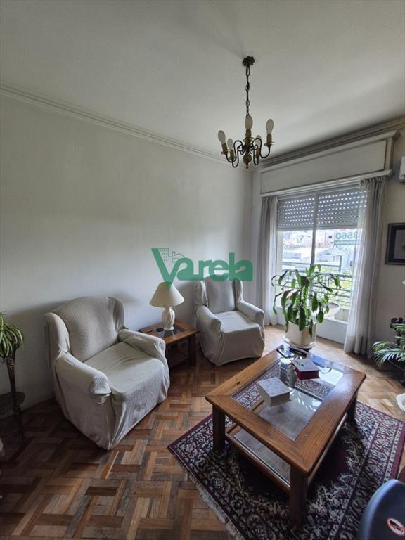 Venta apartamento Tres Cruces, 3 dormitorios, 2