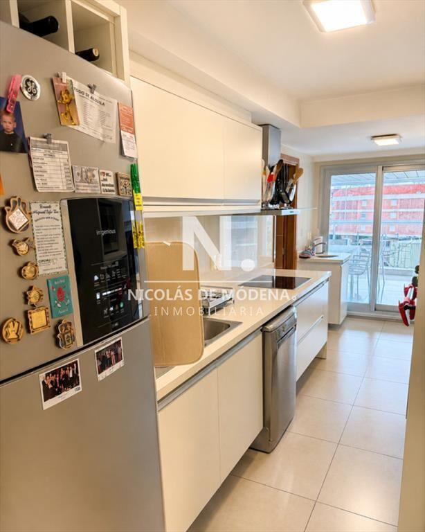 En venta apartamento de 3 dormitorios en suite en