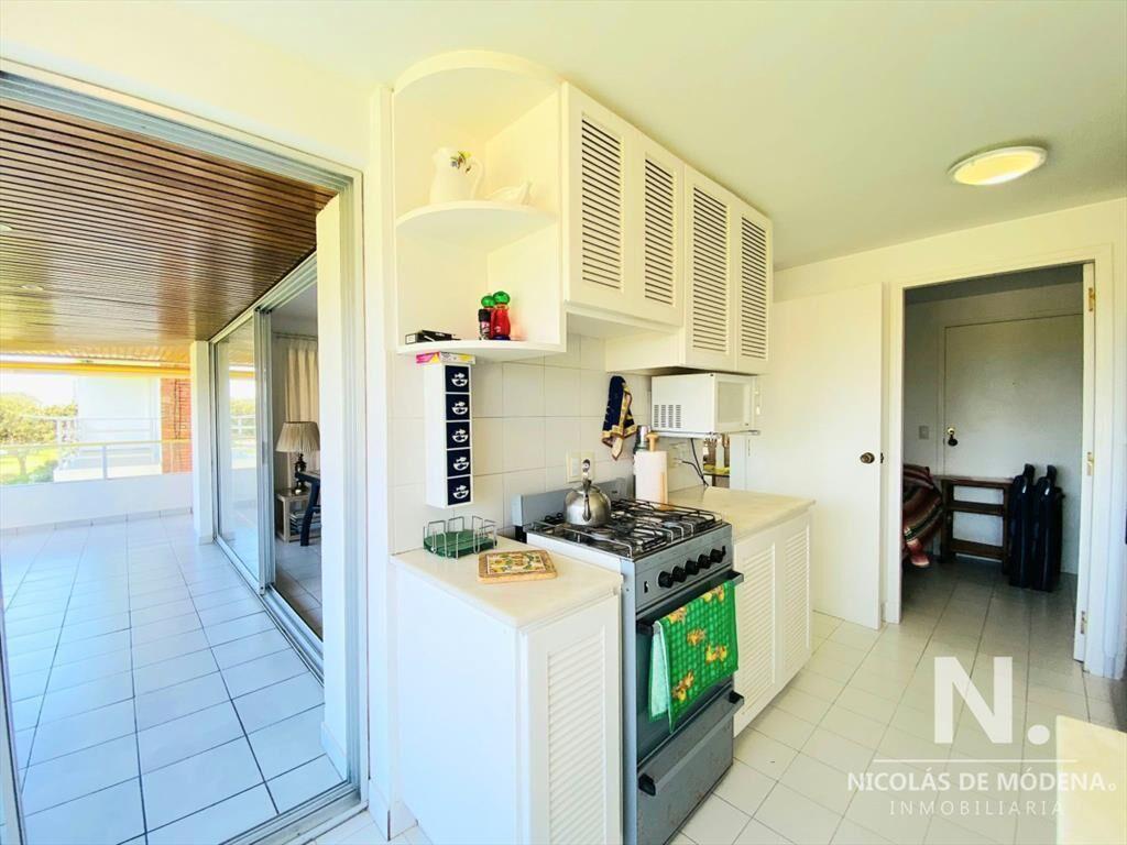 Apartamento primera linea frente al mar de tres dormitorios