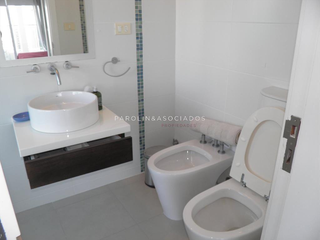 Pent House en venta en torre Manhattan, Punta del Este.
