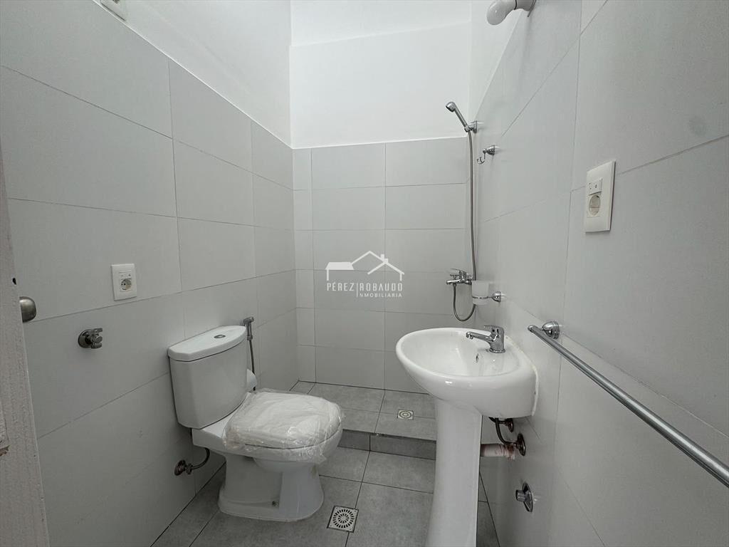 Venta apartamento de 1 dormitorio, planta baja- Carrasco No