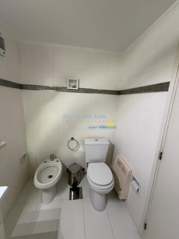 Apartamento en Venta de 3 dormitorios en Playa ,