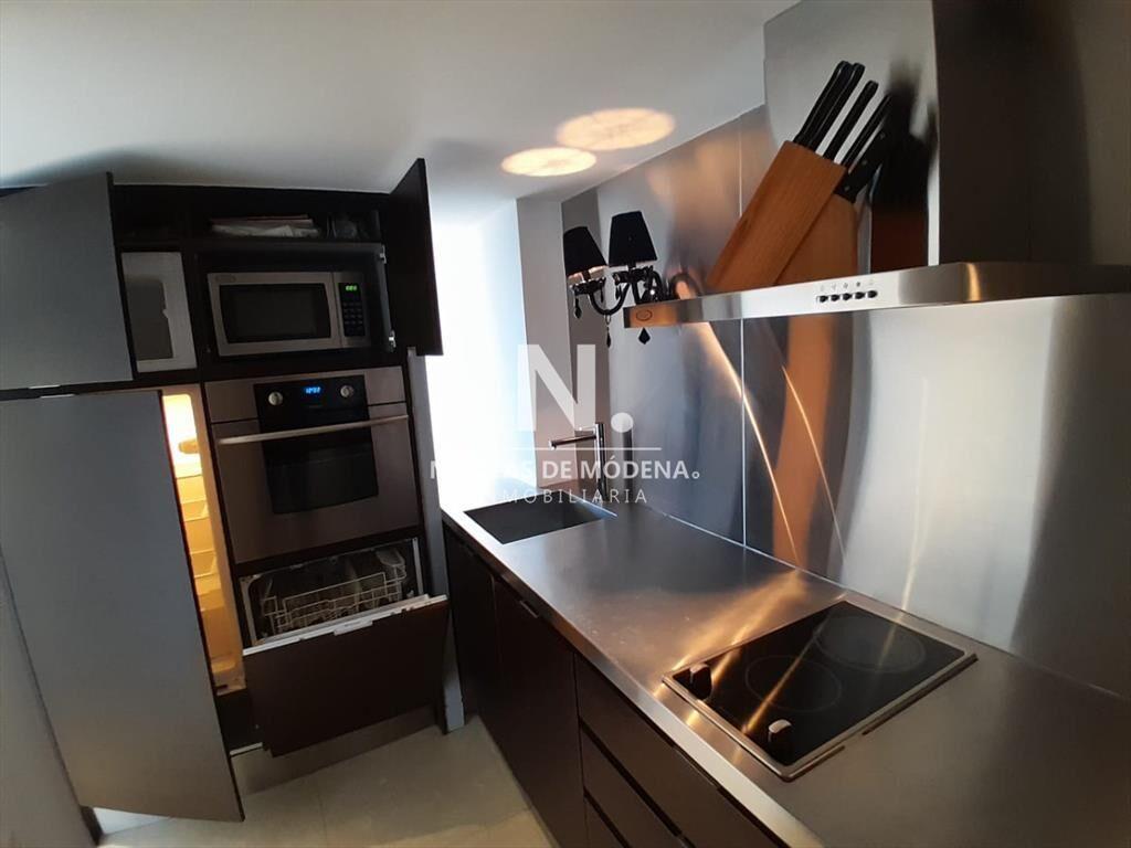 apartamento de 2 dormitorios y 2 baños, ubicado
