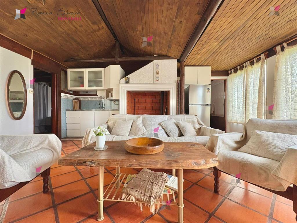 Casa de cuatro dormitorios en Manantiales