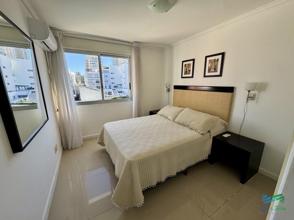 En venta apartamento 1 dormitorio con parrillero