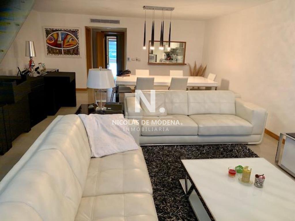 Apartamento Penthouse de 2 dormitorios en venta