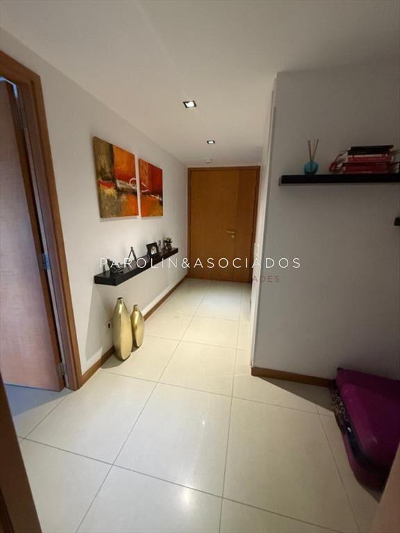 Penthouse en Venta de 3 Dormitorios en Edificio