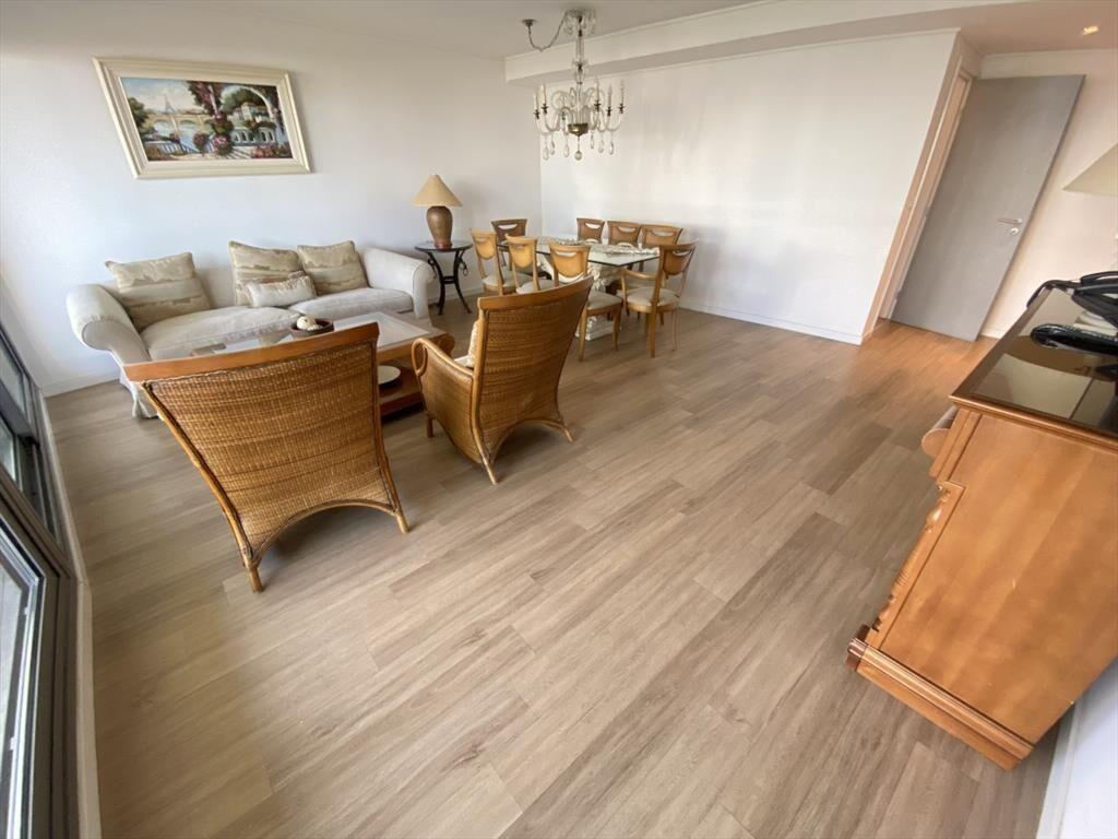 VENTA APARTAMENTO 2 DORMITORIOS EDIFICIO ALEXANDER BOULEVAR