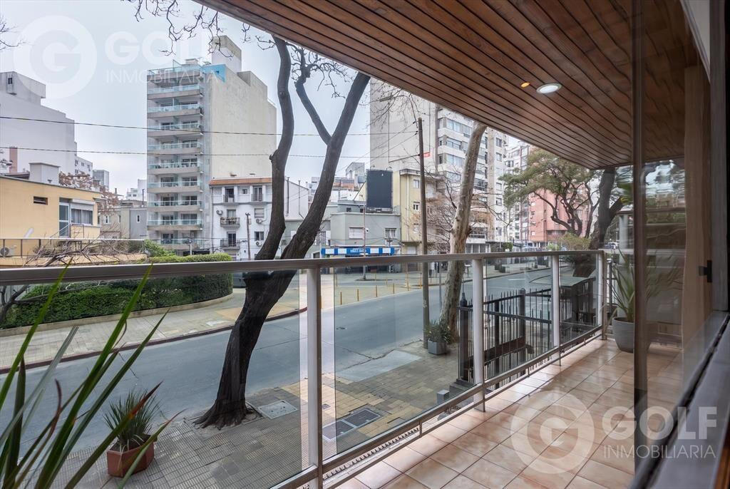 Venta DE APARTAMENTO EN POCITOS 5 DORMITORIOS