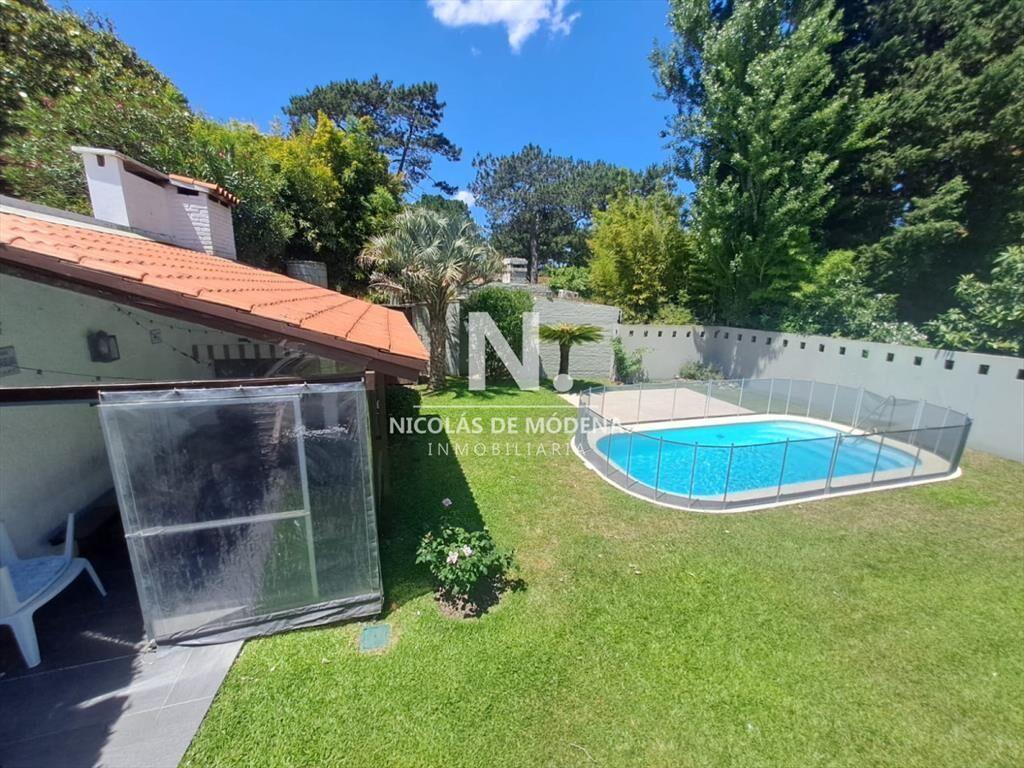 Alquiler Anual casa 3 dormitorios con pisicina en Punta del